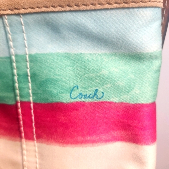 EUC COACH HAMPTON MULTICOLOR PASTEL WATERCOLOR STRIPE CROSSBODY - Picture 5 of 15
